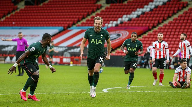 体坛：中足联应成为亚冠保卫战的参与者，联赛政策要给予支持（体坛观点：中足联应主动参与亚冠护航，联赛政策须配套支持）