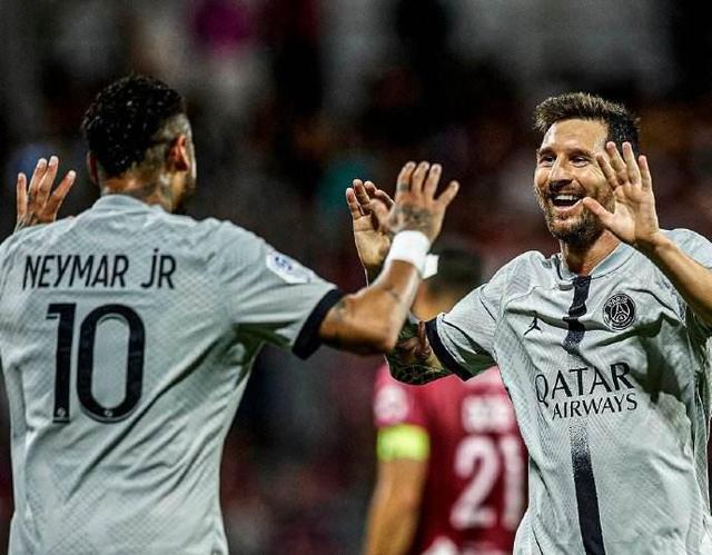 国脚赛季最佳表现，媒体称赞