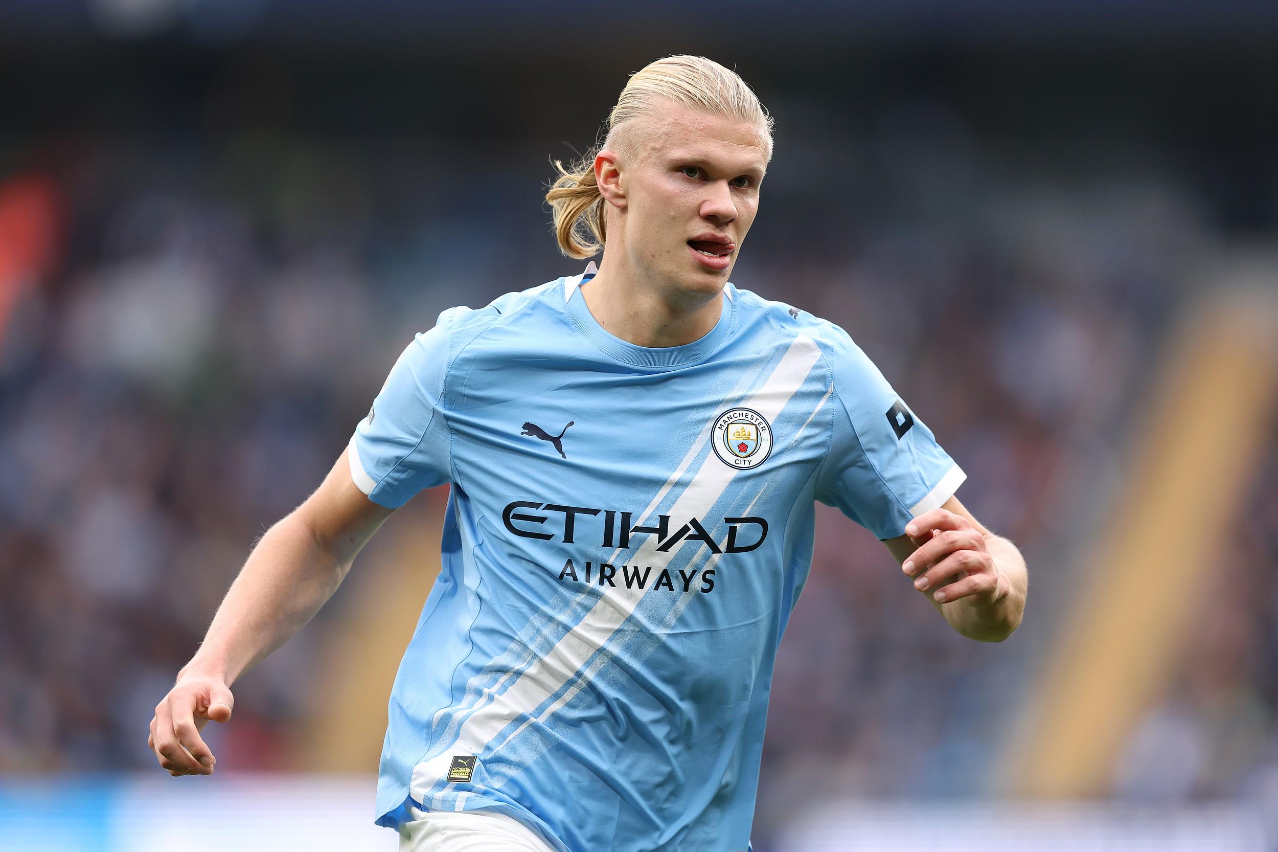 邮报：曼联计划明年夏天在北欧与雷克瑟姆进行季前友谊赛