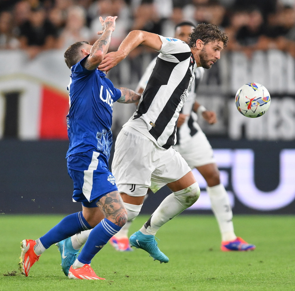 佩林卡：我把里夫斯绝杀森林狼的照片印在高尔夫球上送给了他