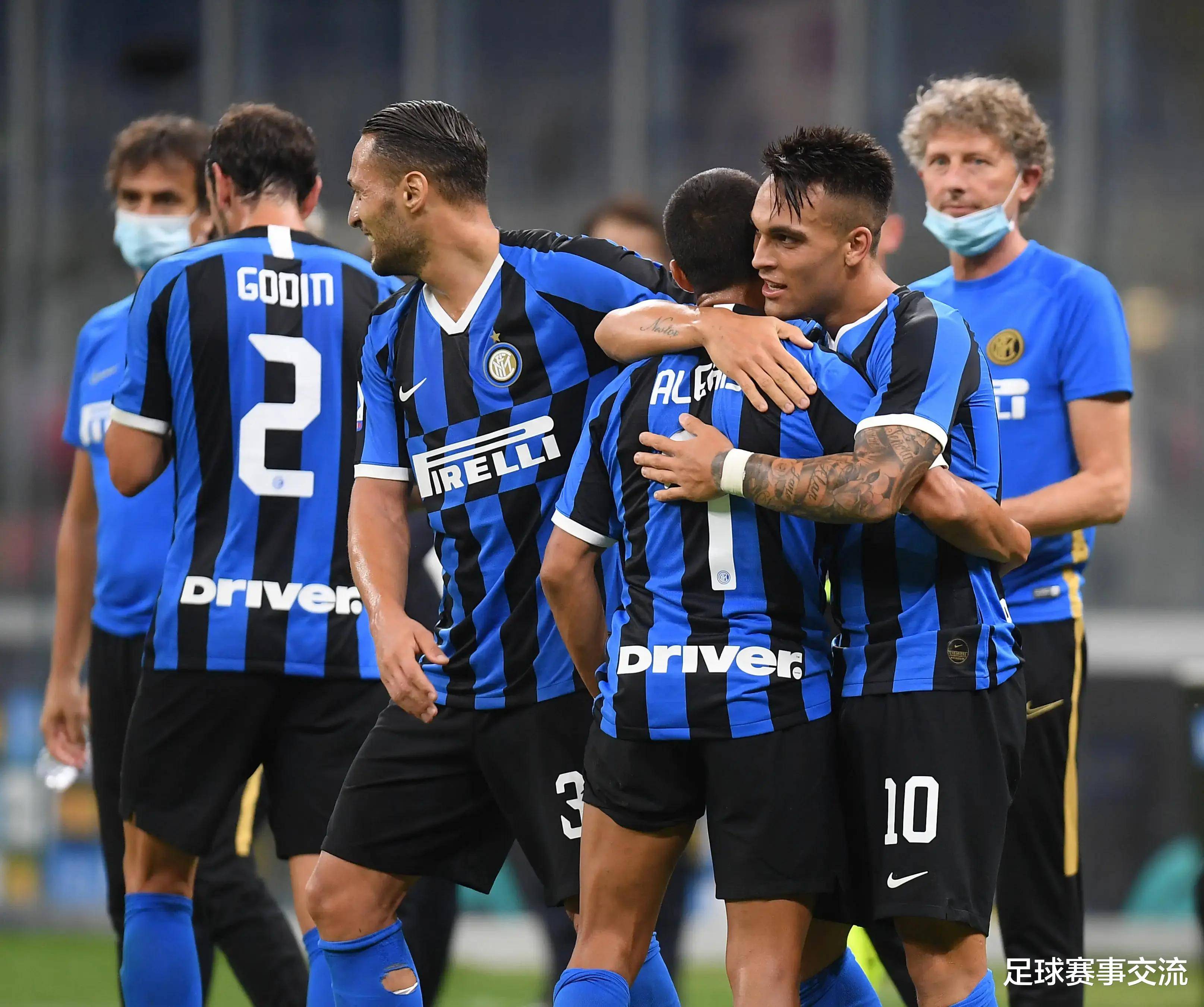 球星无解远射，全网循环播放