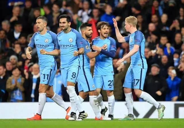 今天是北京时间2025年12月11日星期四,欢迎收看早报！